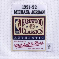 Authentic Jersey Chicago Bulls 1991-92 Michael Jordan