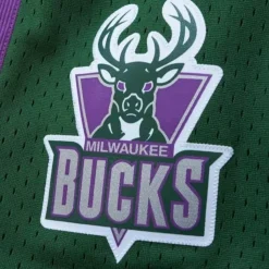 Cream Swingman Shorts Milwaukee Bucks 2000