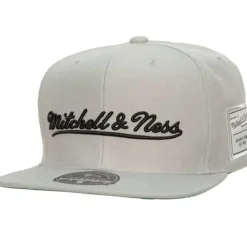 Mitchell & Ness Dynasty Foundation Fitted