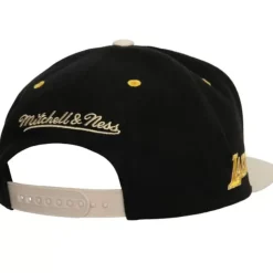 Pin Drop Snapback Los Angeles Lakers