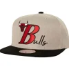Top Letter Snapback Chicago Bulls