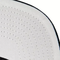 Tri Cycle Fitted Hat Chicago Bulls