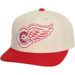 Vintage Cream Snapback Detroit Red Wings