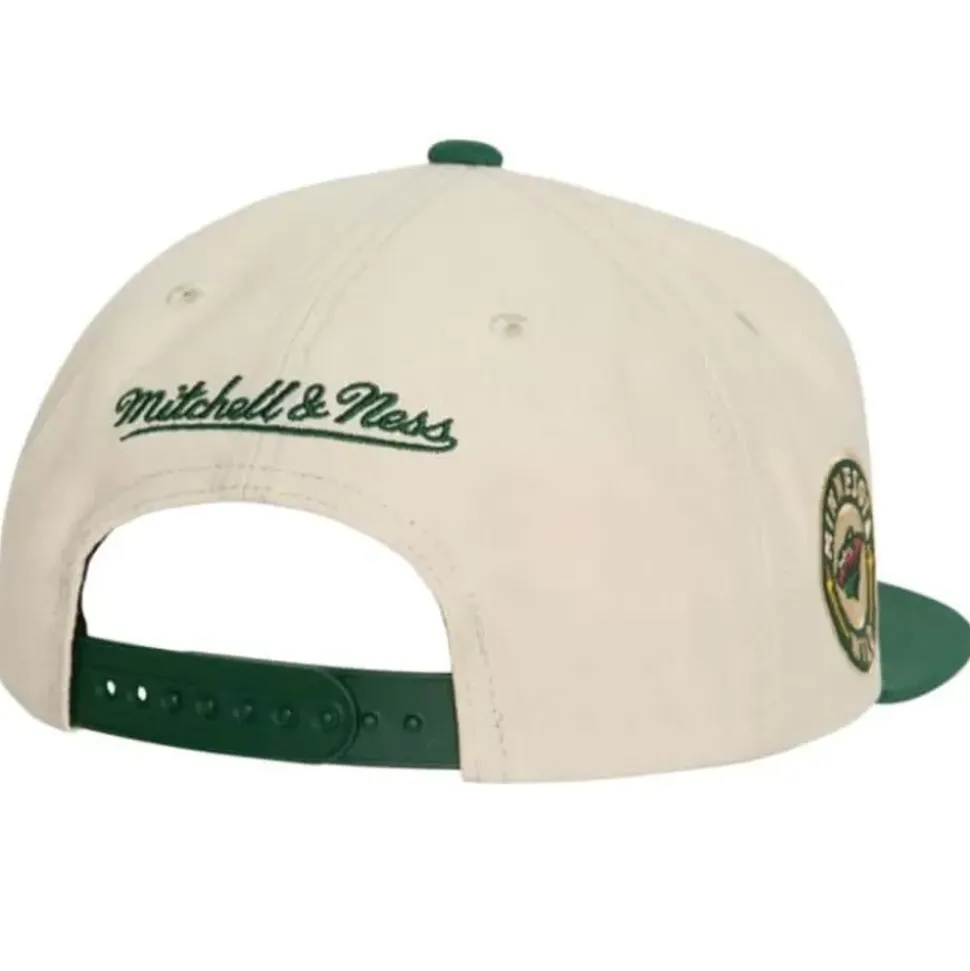 Vintage Cream Snapback Minnesota Wild