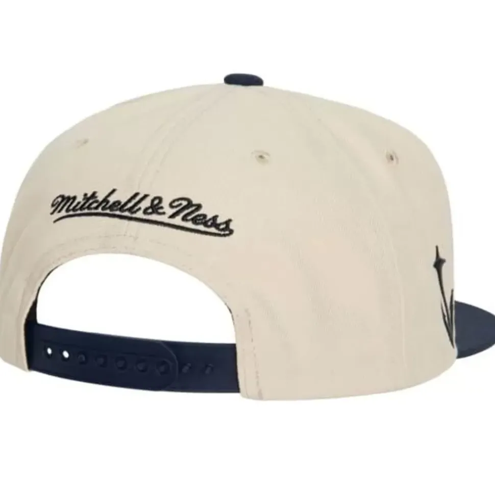 Vintage Cream Snapback Seattle Kraken