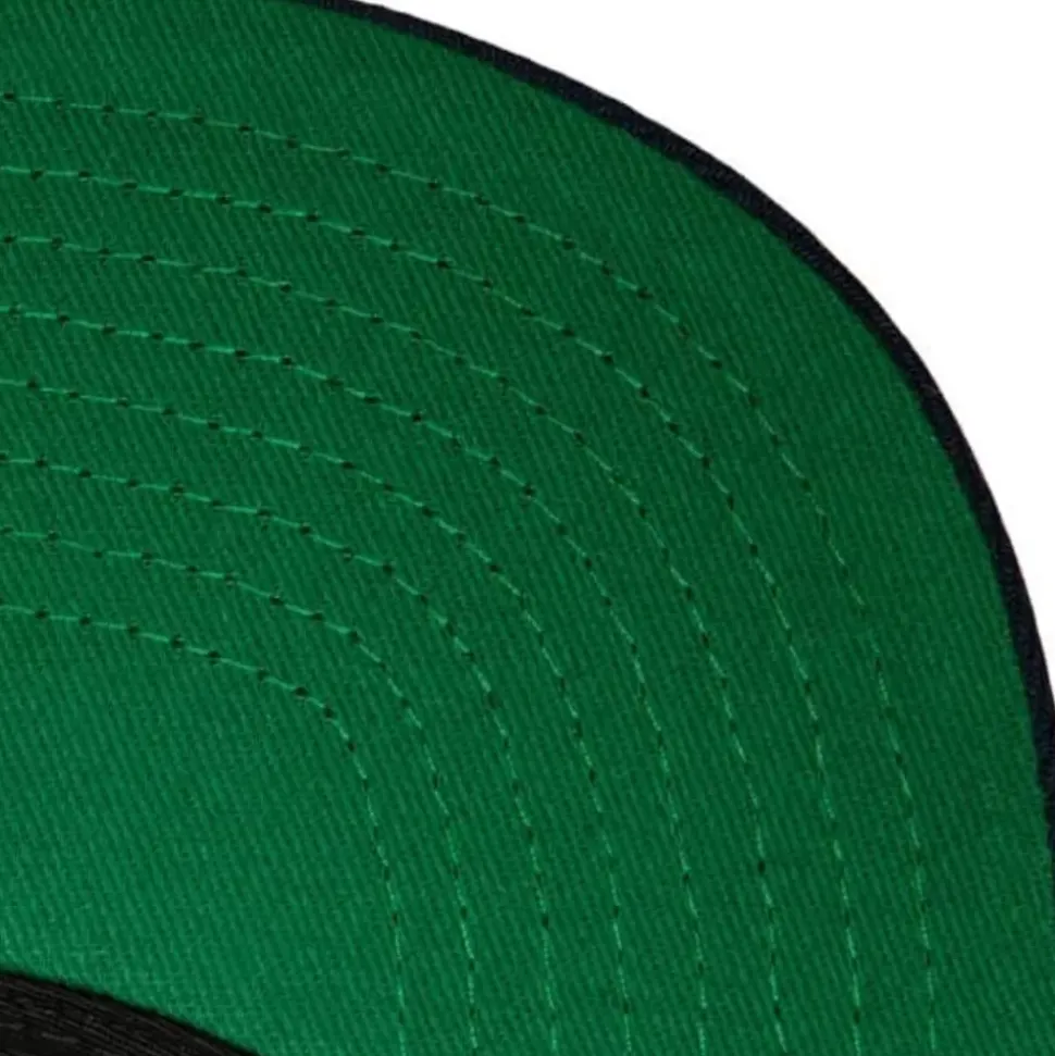 Vintage Cream Snapback Seattle Kraken