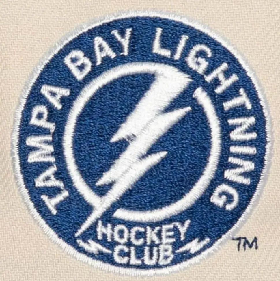 Vintage Cream Snapback Tampa Bay Lightning