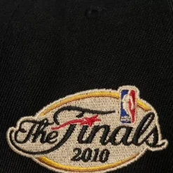 With Love Snapback Los Angeles Lakers